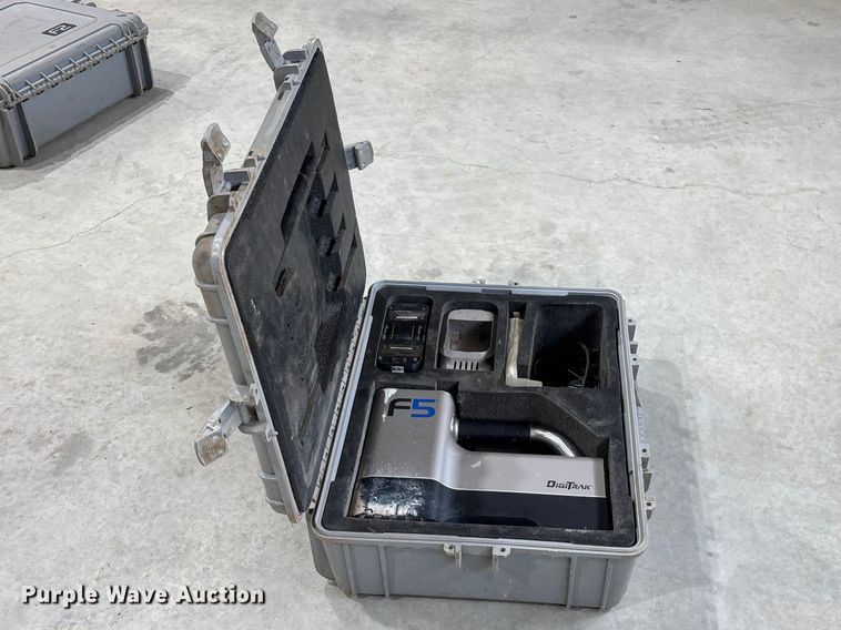 image for item EN5974 DigiTrak F5 locator