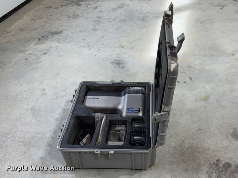 image for item EN5974 DigiTrak F5 locator