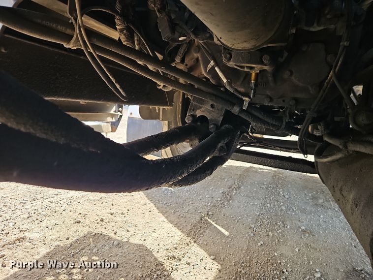 image for item EO7017 2000 Kenworth W900 semi truck