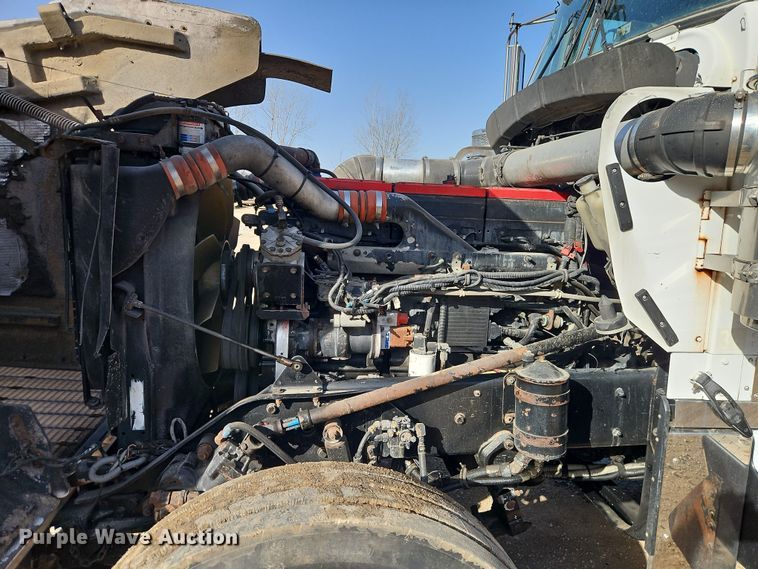 image for item EO7017 2000 Kenworth W900 semi truck