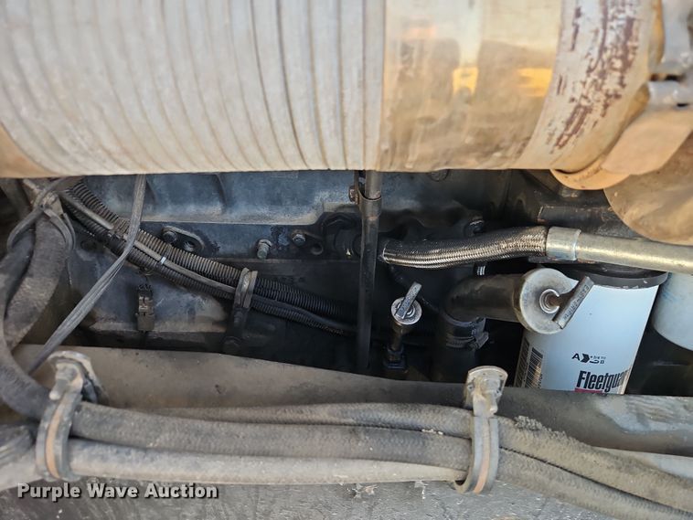 image for item EO7017 2000 Kenworth W900 semi truck