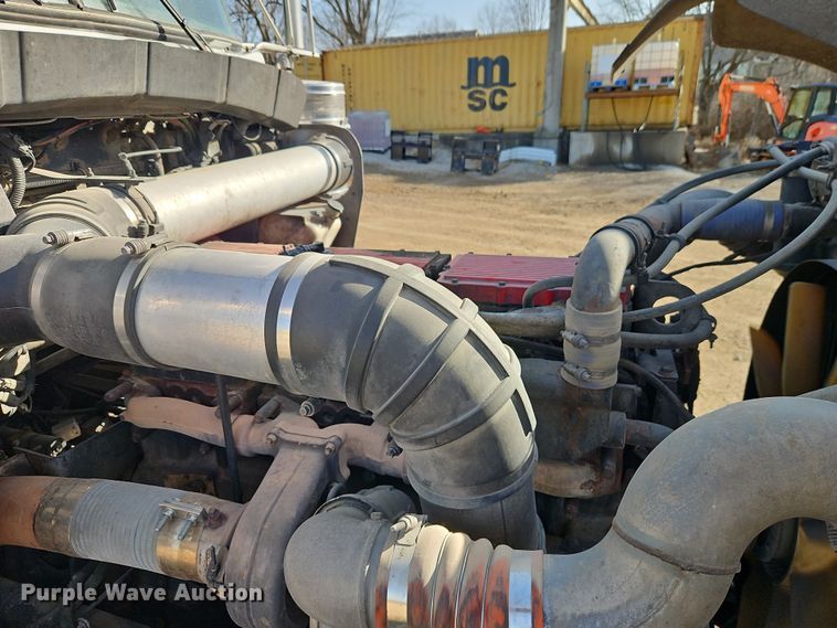 image for item EO7017 2000 Kenworth W900 semi truck