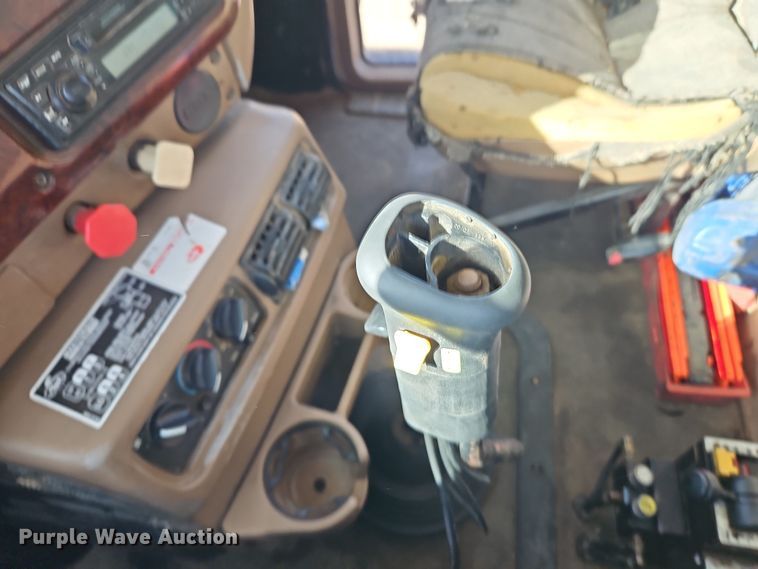 image for item EO7018 2004 Mack CV dump truck