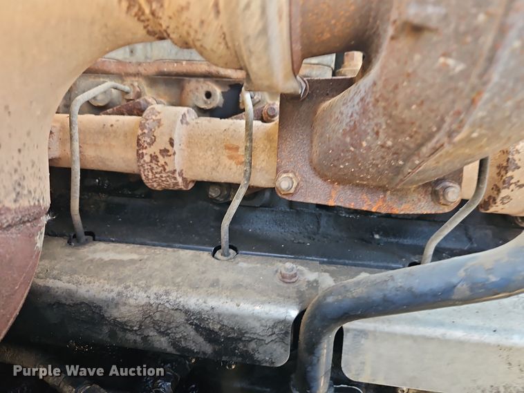 image for item EO7018 2004 Mack CV dump truck