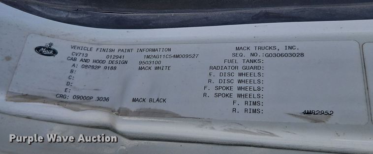 image for item EO7018 2004 Mack CV dump truck