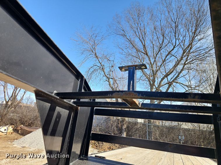 image for item EO7019 2022 Davidson Trailers, LLC equipment trailer