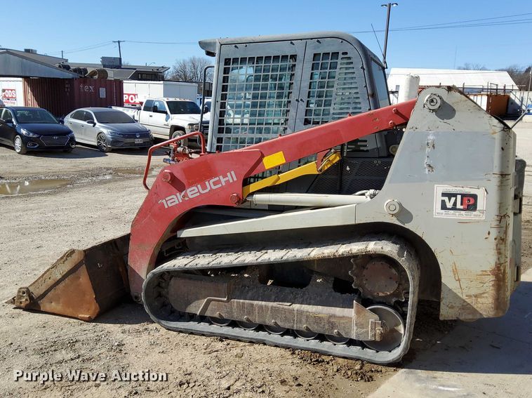 image for item EO7021 2013 Takeuchi  TL12 tracked skid steer loader