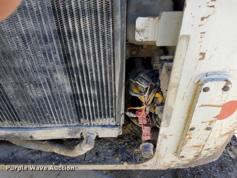 image for item EO7021 2013 Takeuchi  TL12 tracked skid steer loader