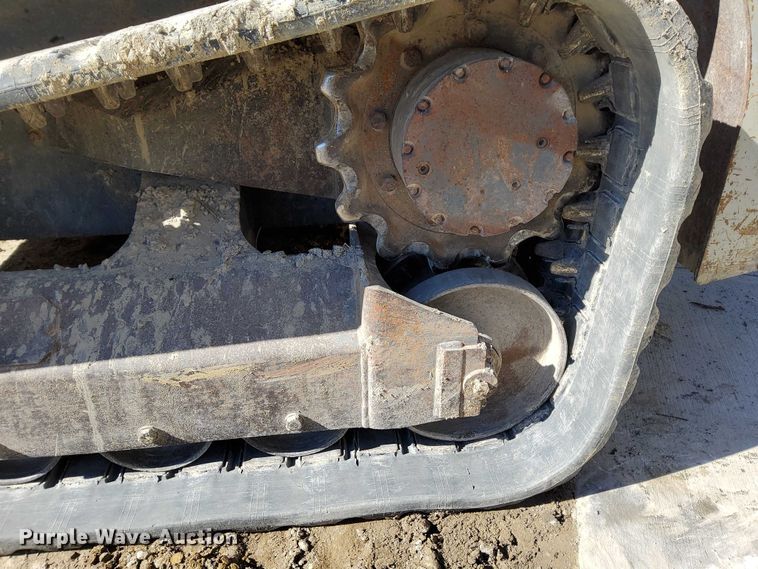 image for item EO7021 2013 Takeuchi  TL12 tracked skid steer loader