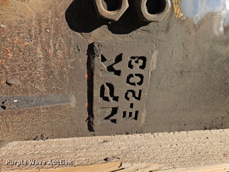 image for item EO7022 NPK E203 breaker