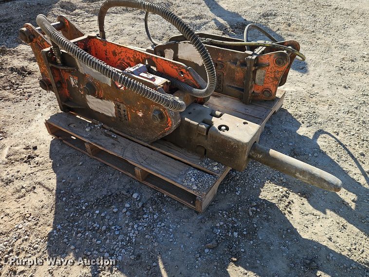 image for item EO7023 NPK GH4 breaker