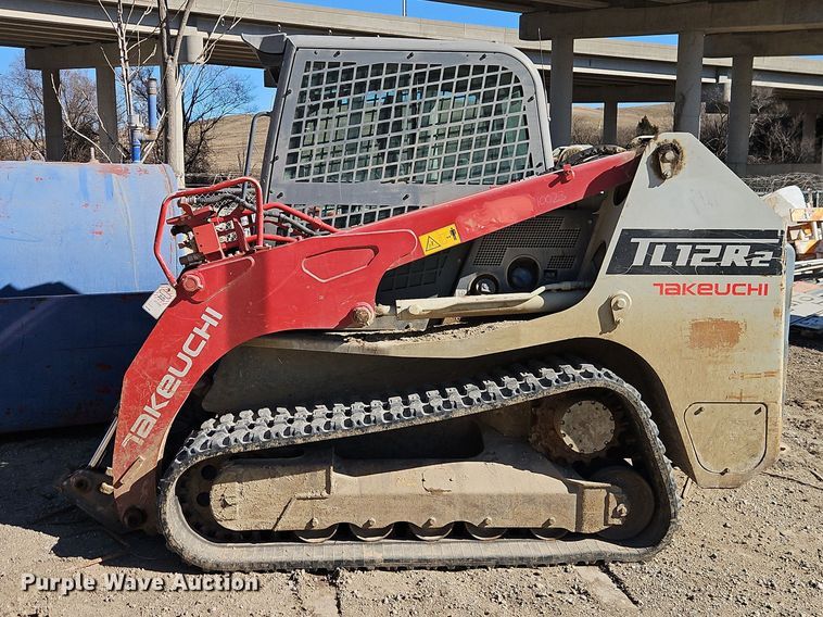 image for item EO7030 2022 Takeuchi TL12R-2 tracked skid steer loader