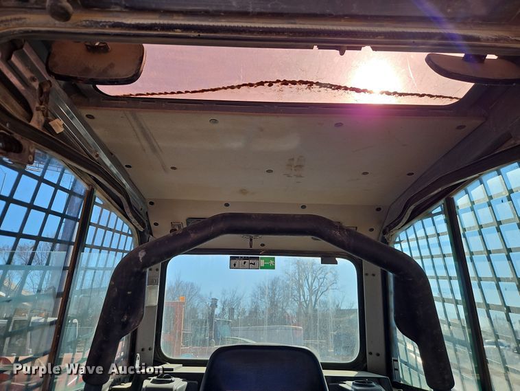 image for item EO7030 2022 Takeuchi TL12R-2 tracked skid steer loader