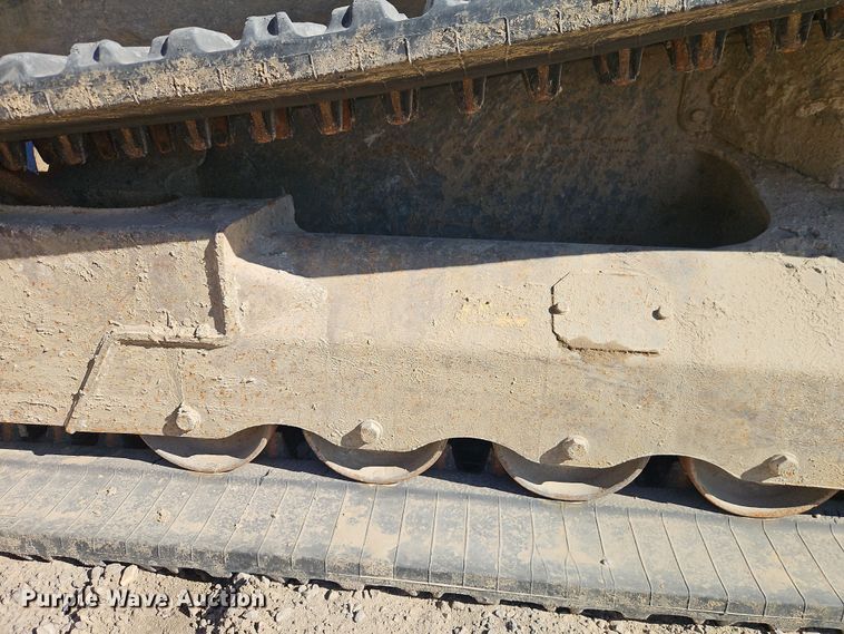 image for item EO7030 2022 Takeuchi TL12R-2 tracked skid steer loader