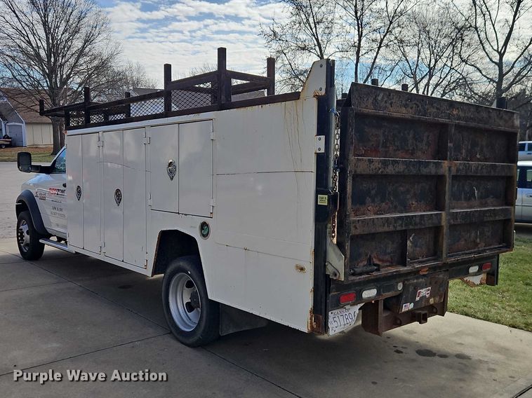 image for item EO7032 2017 RAM 5500 utility / service truck