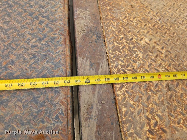 image for item EO7032 2017 RAM 5500 utility / service truck