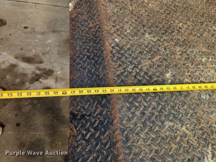 image for item EO7032 2017 RAM 5500 utility / service truck