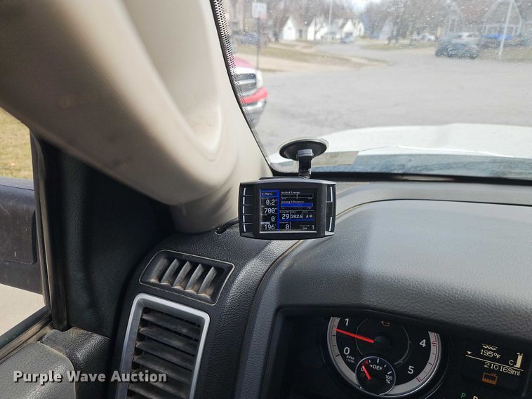 image for item EO7032 2017 RAM 5500 utility / service truck