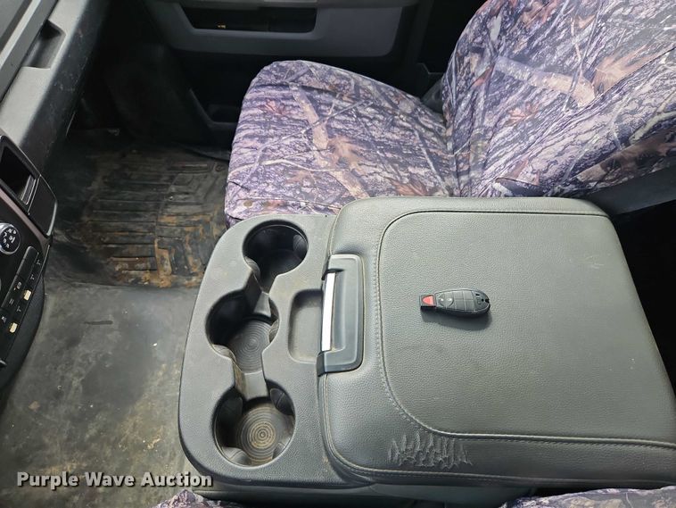 image for item EO7032 2017 RAM 5500 utility / service truck