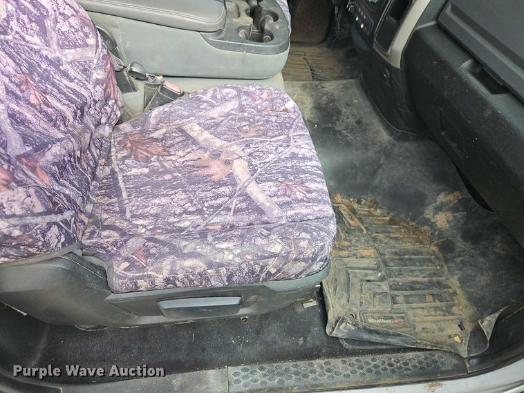 image for item EO7032 2017 RAM 5500 utility / service truck