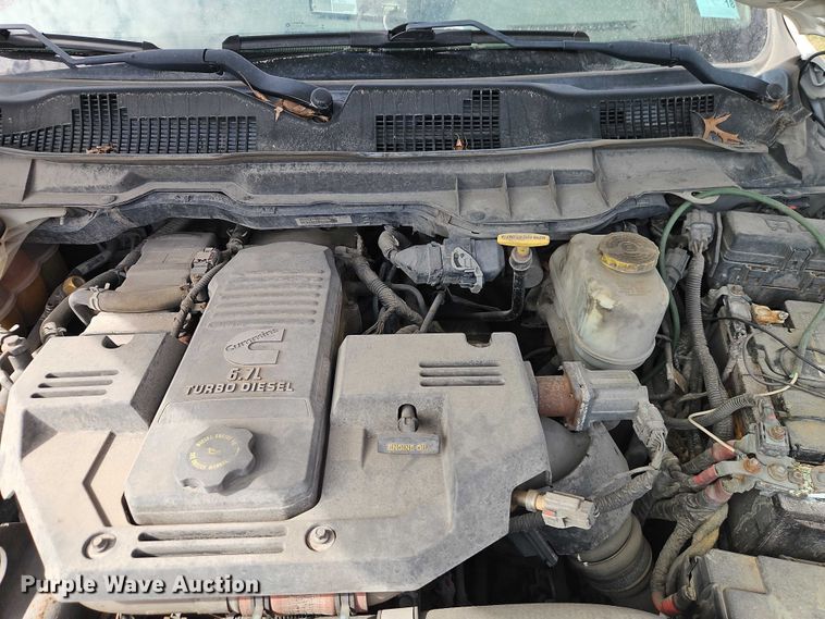 image for item EO7032 2017 RAM 5500 utility / service truck