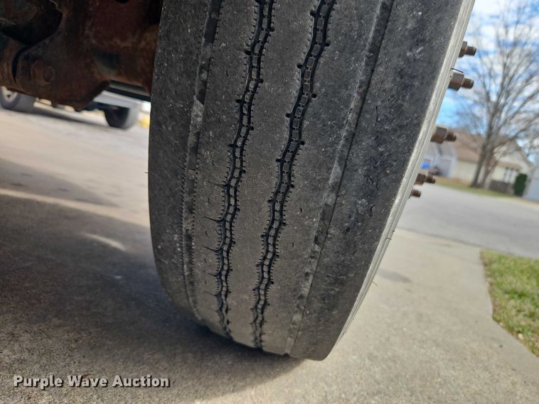 image for item EO7032 2017 RAM 5500 utility / service truck