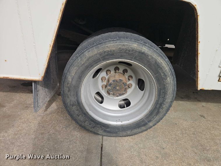 image for item EO7032 2017 RAM 5500 utility / service truck