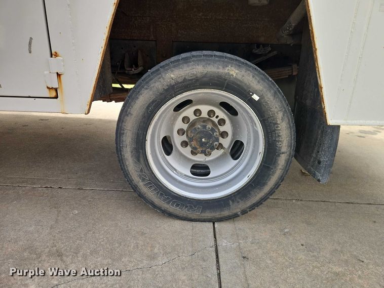 image for item EO7032 2017 RAM 5500 utility / service truck