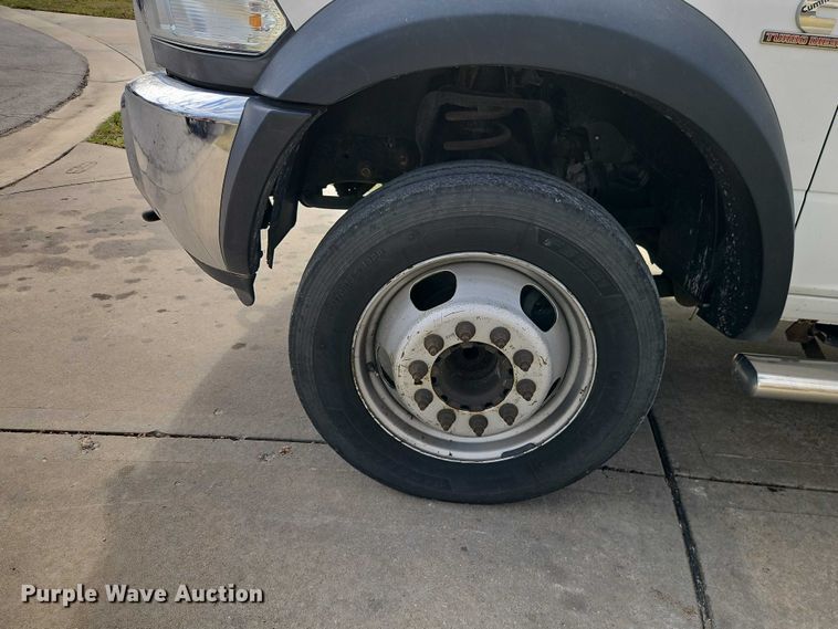 image for item EO7032 2017 RAM 5500 utility / service truck