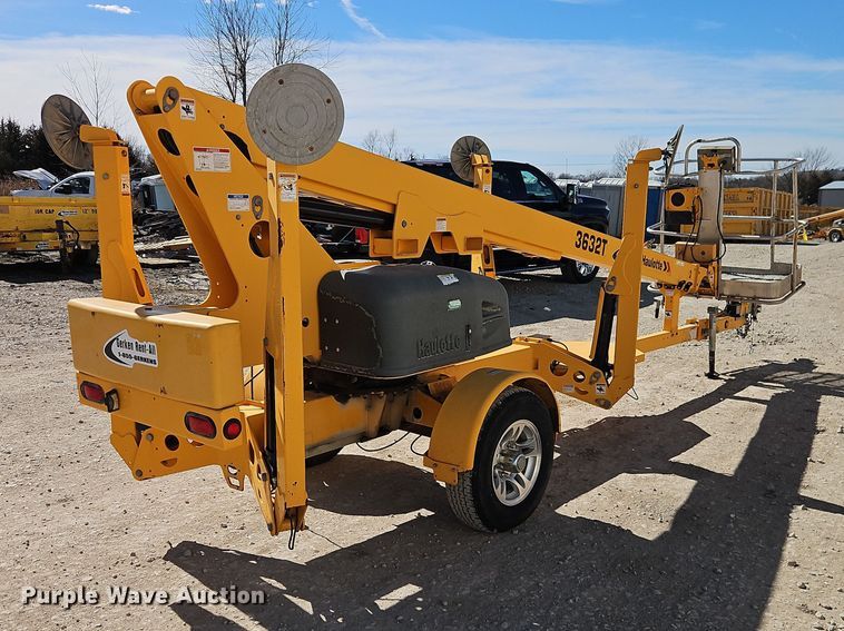 image for item EO7033 2017 Haulotte 3632T boom lift