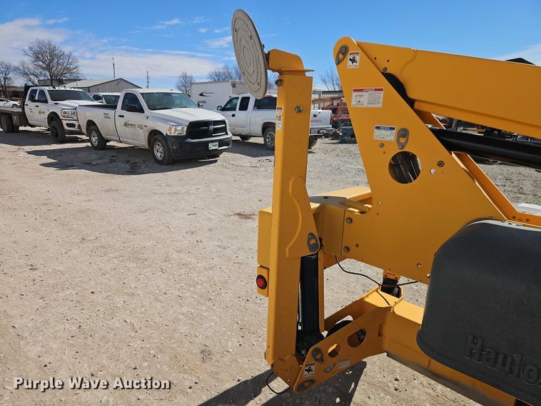 image for item EO7033 2017 Haulotte 3632T boom lift