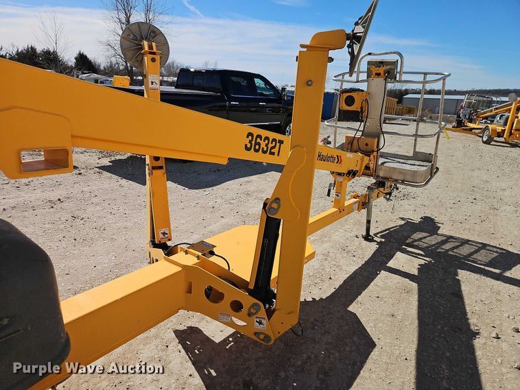 image for item EO7033 2017 Haulotte 3632T boom lift