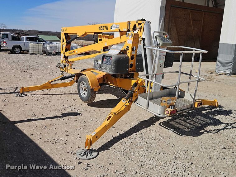 image for item EO7034 2018 Houlotte 4527A boom lift