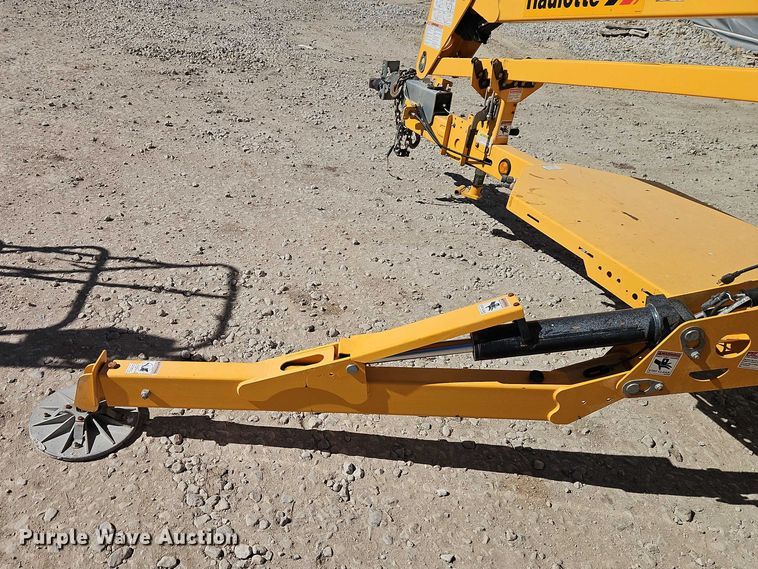 image for item EO7034 2018 Houlotte 4527A boom lift