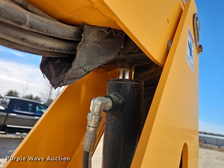 image for item EO7034 2018 Houlotte 4527A boom lift