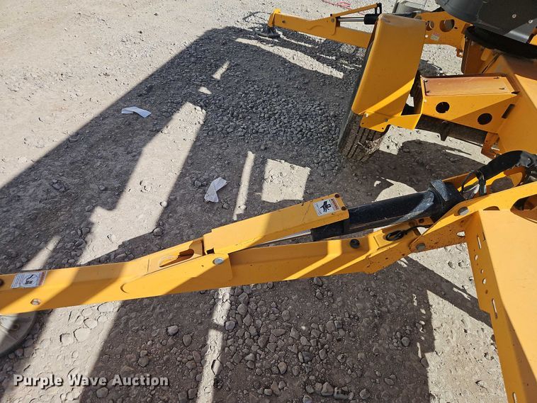 image for item EO7034 2018 Houlotte 4527A boom lift