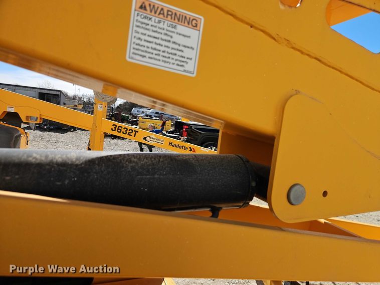 image for item EO7034 2018 Houlotte 4527A boom lift