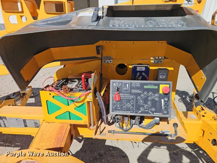 image for item EO7034 2018 Houlotte 4527A boom lift