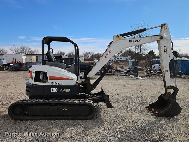 image for item EO7037 2017 Bobcat E50 mini excavator