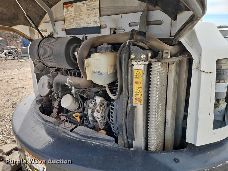 image for item EO7037 2017 Bobcat E50 mini excavator