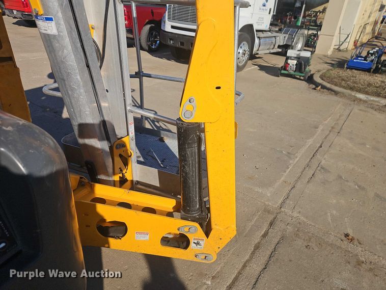 image for item EO7038 2022 Haulotte 5533A boom lift