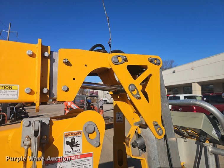 image for item EO7038 2022 Haulotte 5533A boom lift