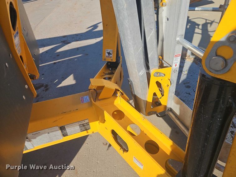 image for item EO7038 2022 Haulotte 5533A boom lift