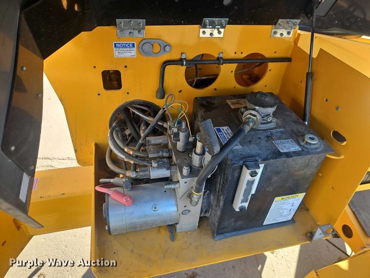 image for item EO7038 2022 Haulotte 5533A boom lift