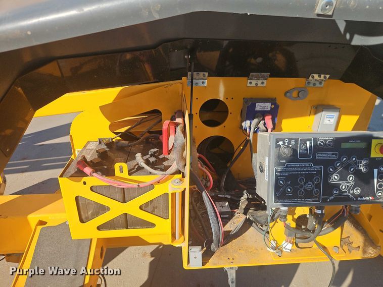 image for item EO7038 2022 Haulotte 5533A boom lift