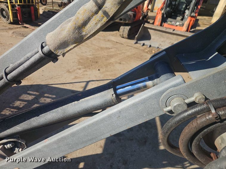 image for item EO7039 2013 Skyjack SJ63AJ boom lift