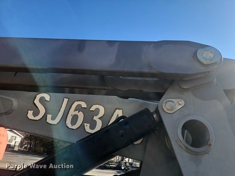 image for item EO7039 2013 Skyjack SJ63AJ boom lift