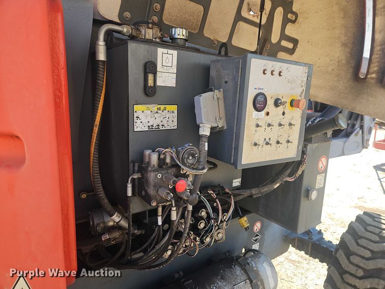 image for item EO7039 2013 Skyjack SJ63AJ boom lift