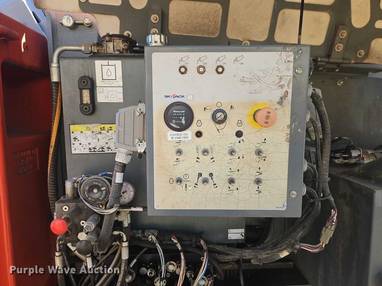 image for item EO7039 2013 Skyjack SJ63AJ boom lift