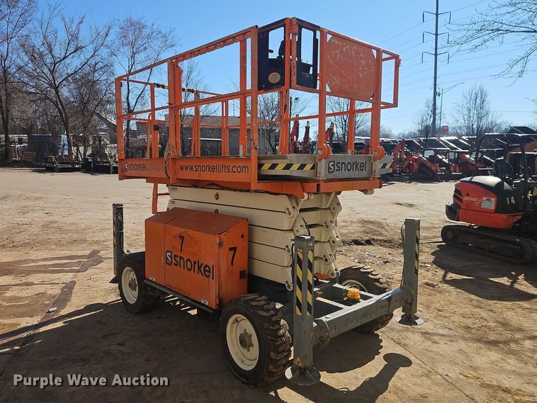 image for item EO7041 2016 Snorkel S3370RT scissor lift
